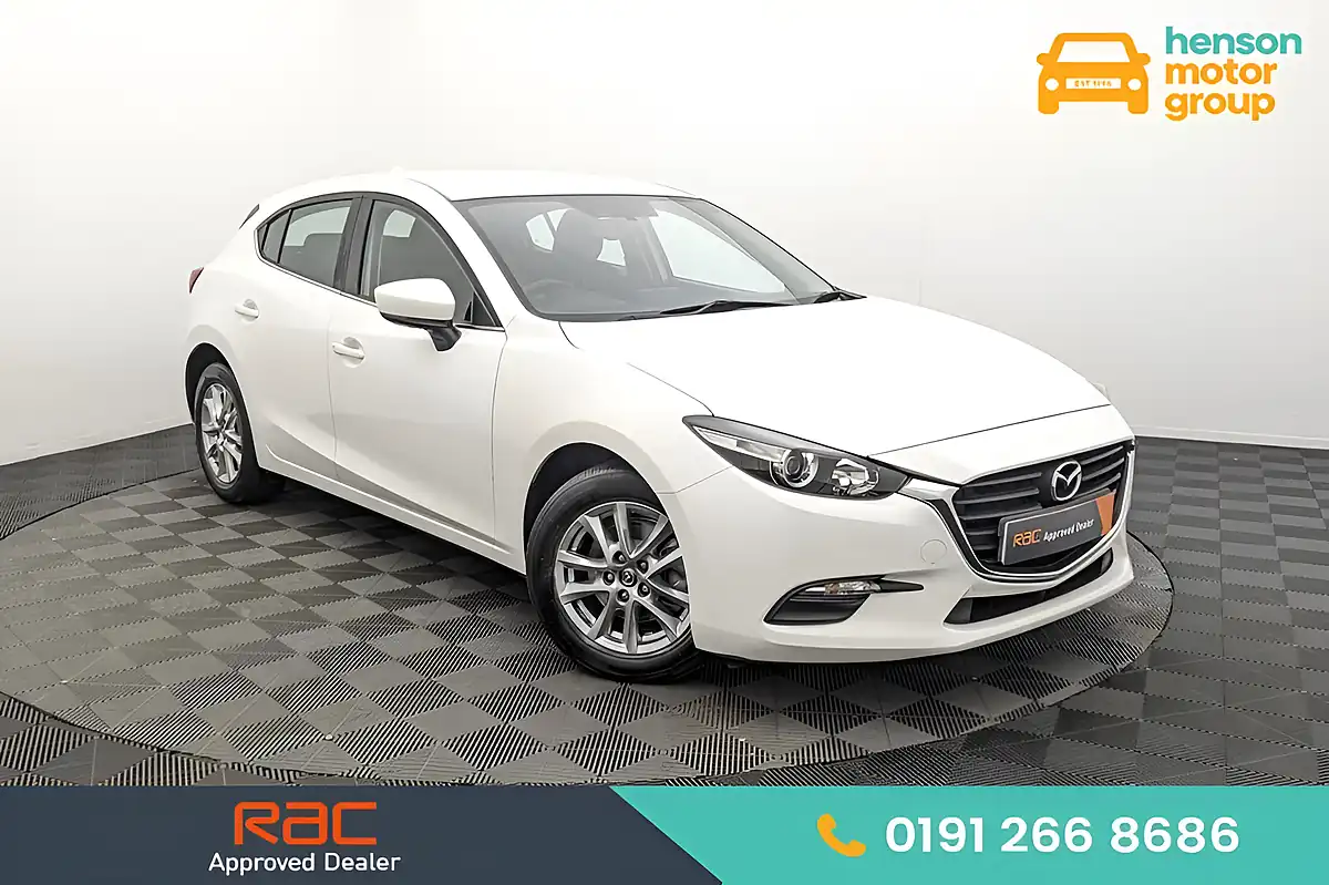 Used 2017 Mazda Mazda3 Se Nav White - Front View