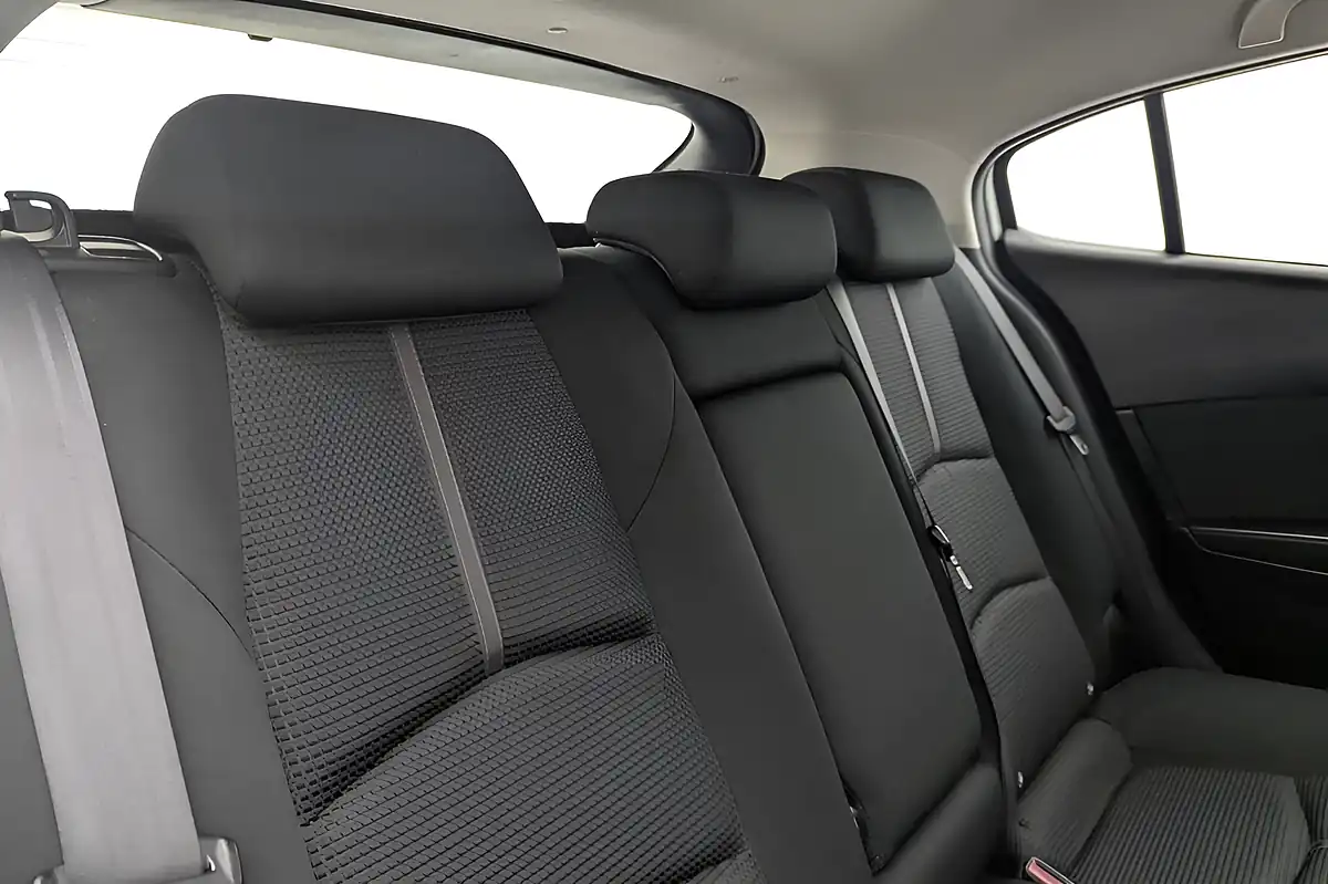 Used 2017 Mazda Mazda3 Se Nav White - Interior and Exterior details 17