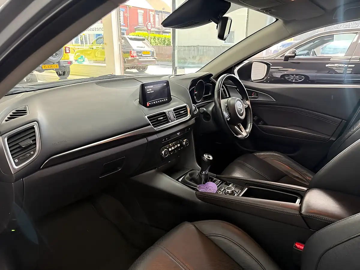 Used 2017 Mazda Mazda3 Sport Nav Silver - Interior and Exterior details 14