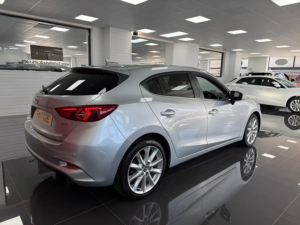 Used 2017 Mazda Mazda3 Sport Nav Silver - Interior and Exterior details 2