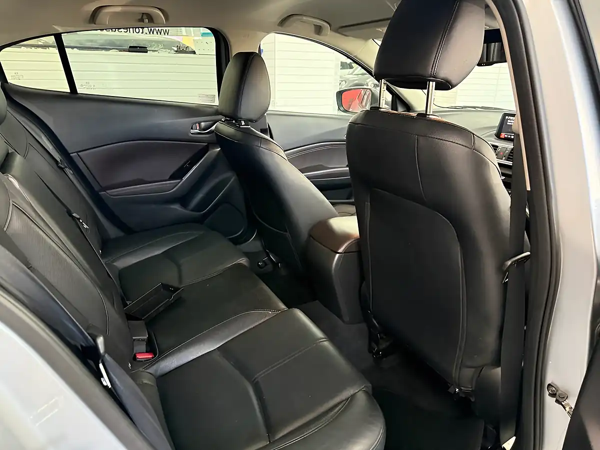 Used 2017 Mazda Mazda3 Sport Nav Silver - Interior and Exterior details 4