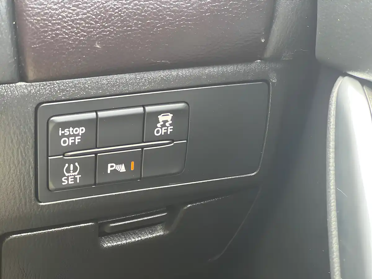Used 2017 Mazda Mazda6 Sport Nav White - Interior and Exterior details 11