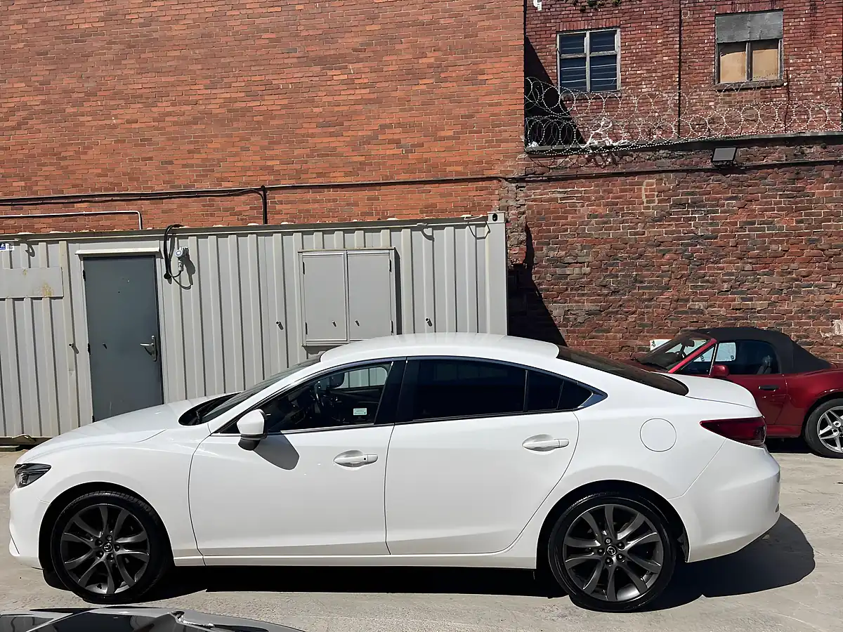Used 2017 Mazda Mazda6 Sport Nav White - Interior and Exterior details 4