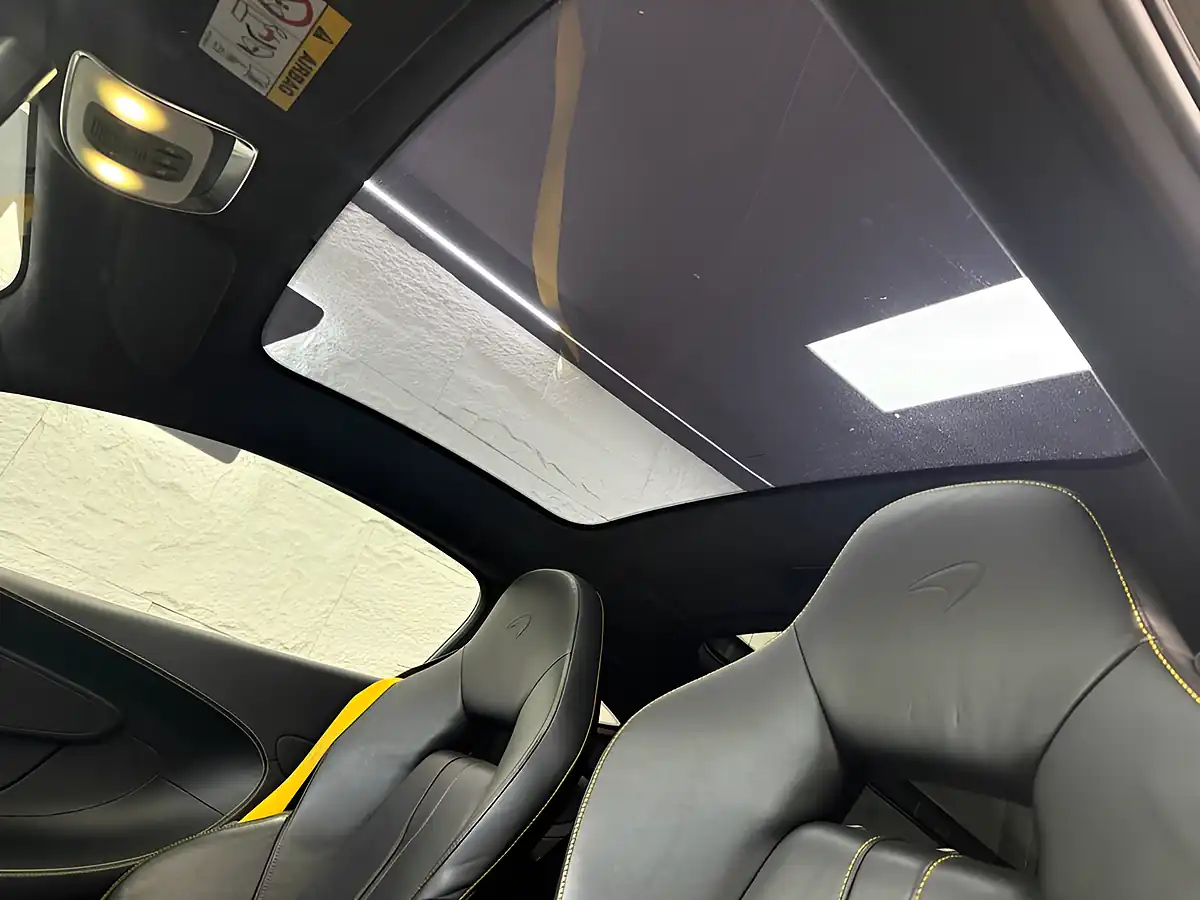 Used 2017 Mclaren 570GT Coupe Yellow - Interior and Exterior details 10