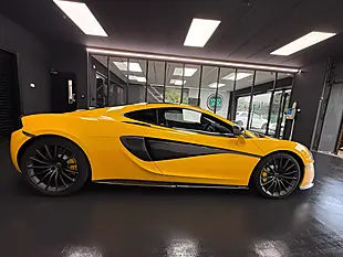 Used 2017 Mclaren 570GT Coupe Yellow - Interior and Exterior details 12