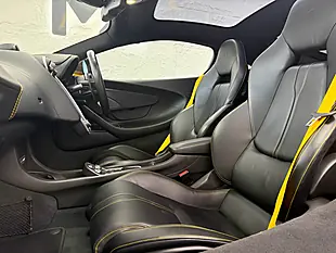 Used 2017 Mclaren 570GT Coupe Yellow - Interior and Exterior details 3