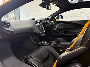 Used 2017 Mclaren 570GT Coupe Yellow - Interior and Exterior details 9