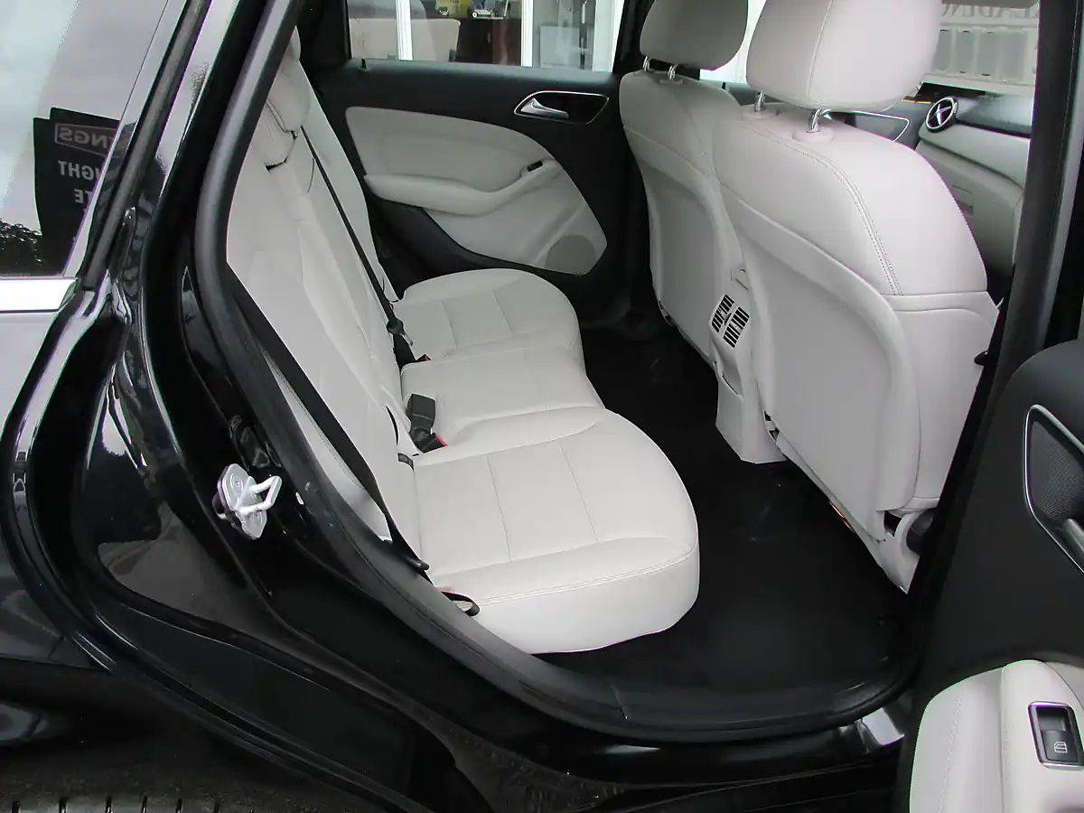 Used 2017 Mercedes B Class Sport Executive Black - Interior and Exterior details 11