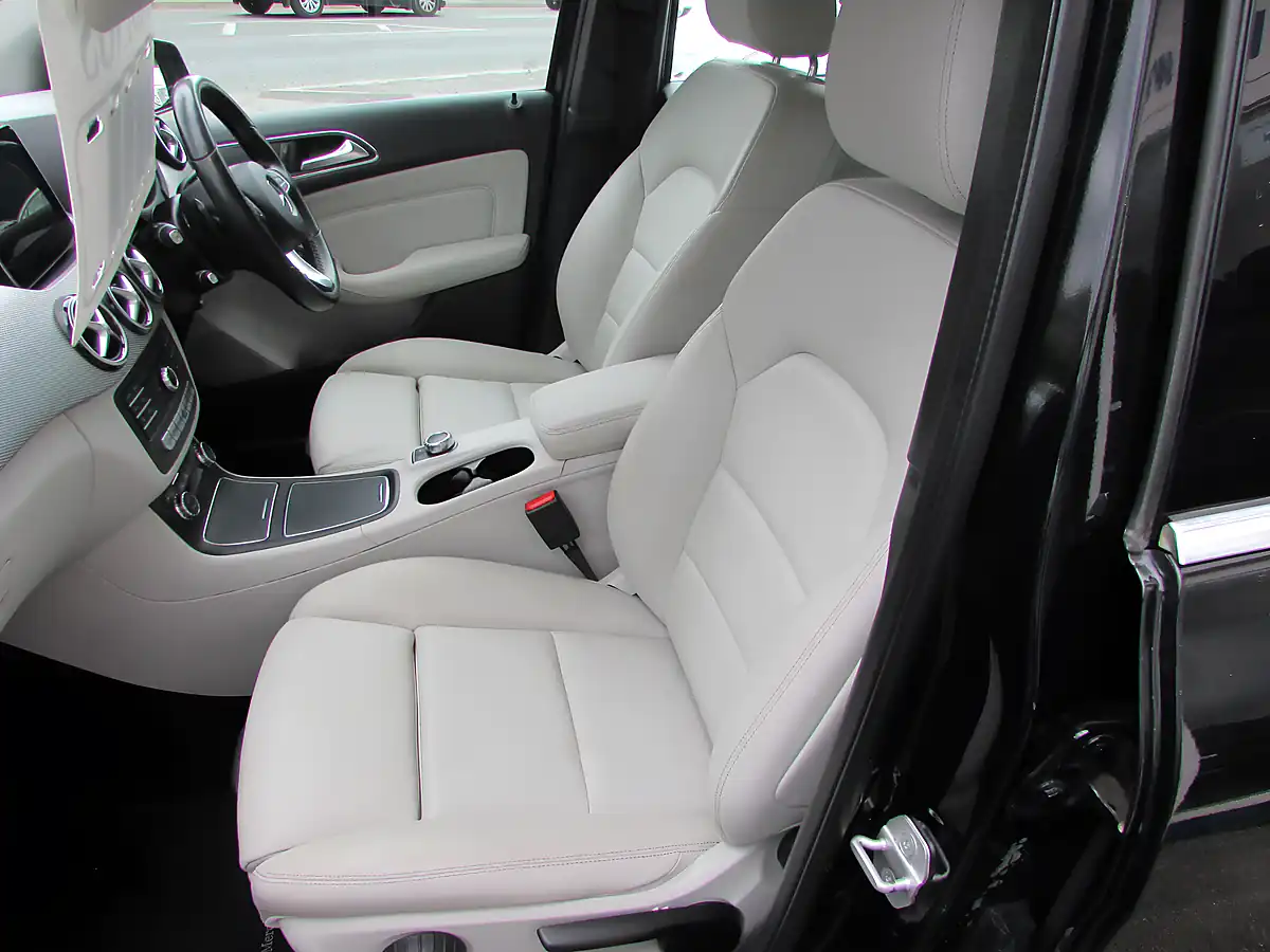 Used 2017 Mercedes B Class Sport Executive Black - Interior and Exterior details 15