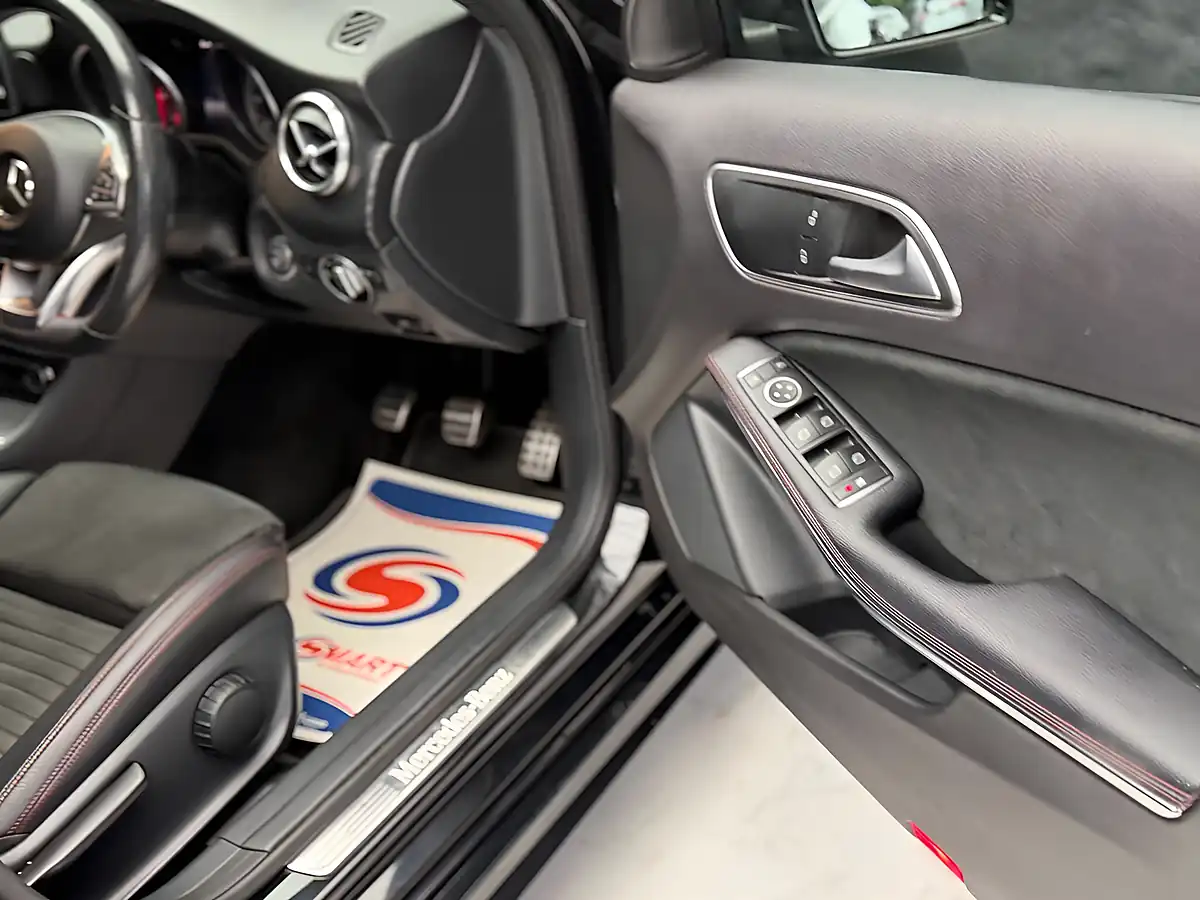 Used 2017 Mercedes-Benz a Class AMG Line (executive) Black - Interior and Exterior details 9