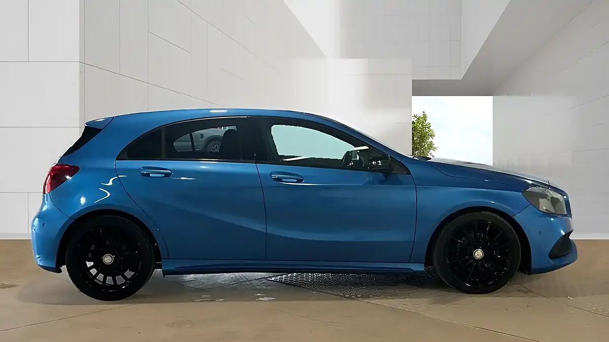 Used 2017 Mercedes-Benz a-Class AMG Line (executive) Blue - Interior and Exterior details 5