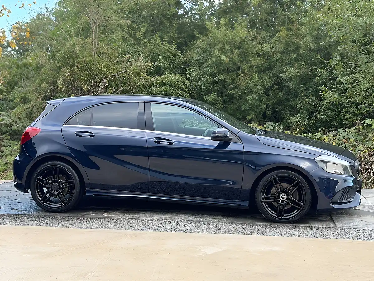 Used 2017 Mercedes-Benz a Class AMG Line (executive) Blue - Interior and Exterior details 9