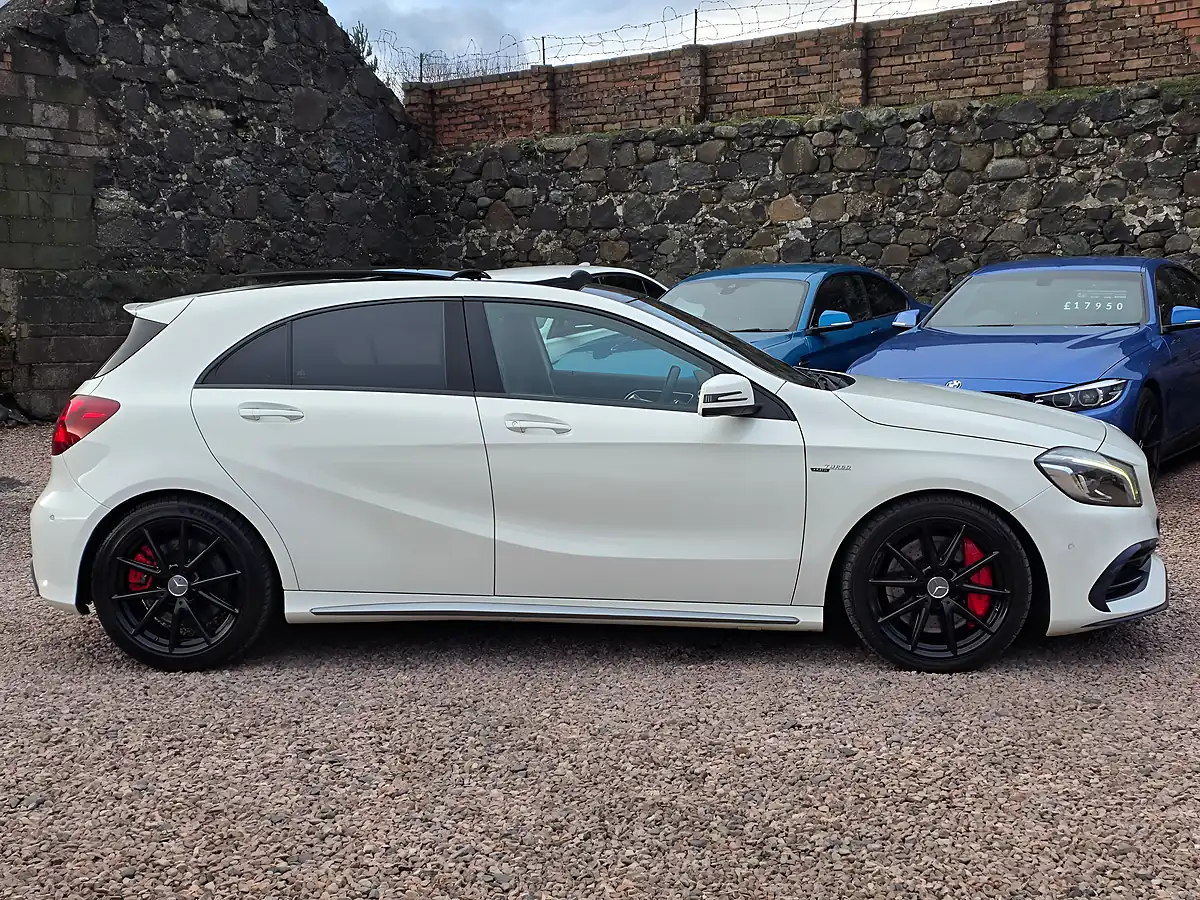 Used 2017 Mercedes-Benz a Class Premium Arctic White - Interior and Exterior details 19