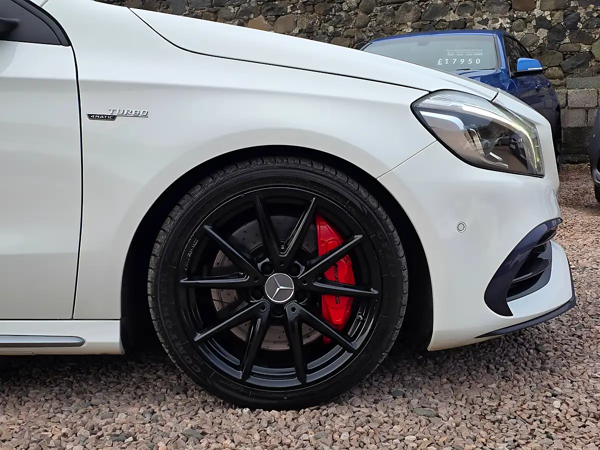 Used 2017 Mercedes-Benz a Class Premium Arctic White - Interior and Exterior details 20