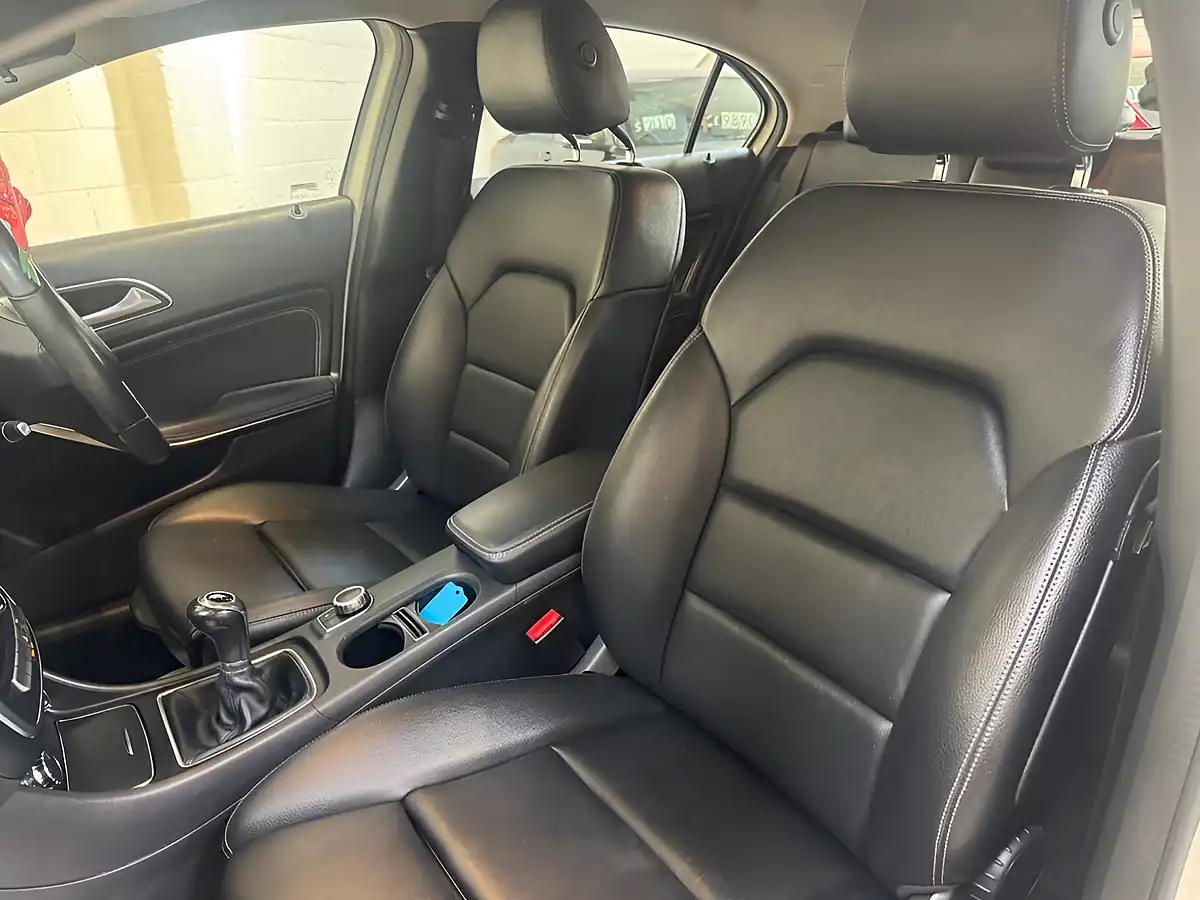 Used 2017 Mercedes-Benz a-Class Se White - Interior and Exterior details 11