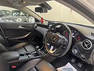 Used 2017 Mercedes-Benz a-Class Se White - Interior and Exterior details 13