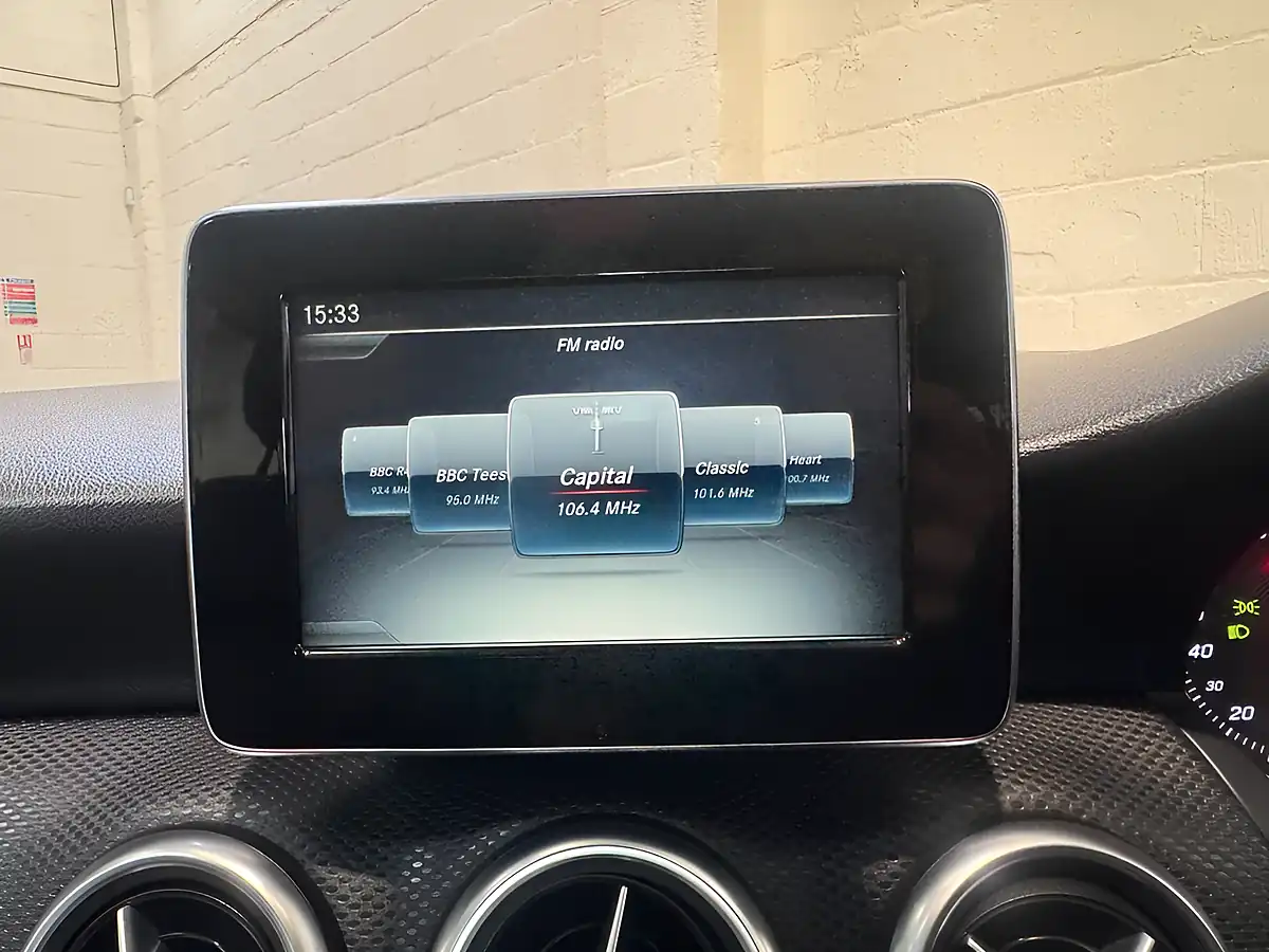 Used 2017 Mercedes-Benz a-Class Se White - Interior and Exterior details 16