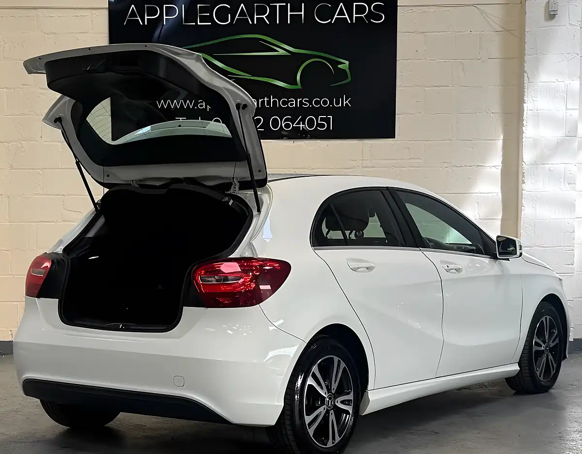 Used 2017 Mercedes-Benz a-Class Se White - Interior and Exterior details 4
