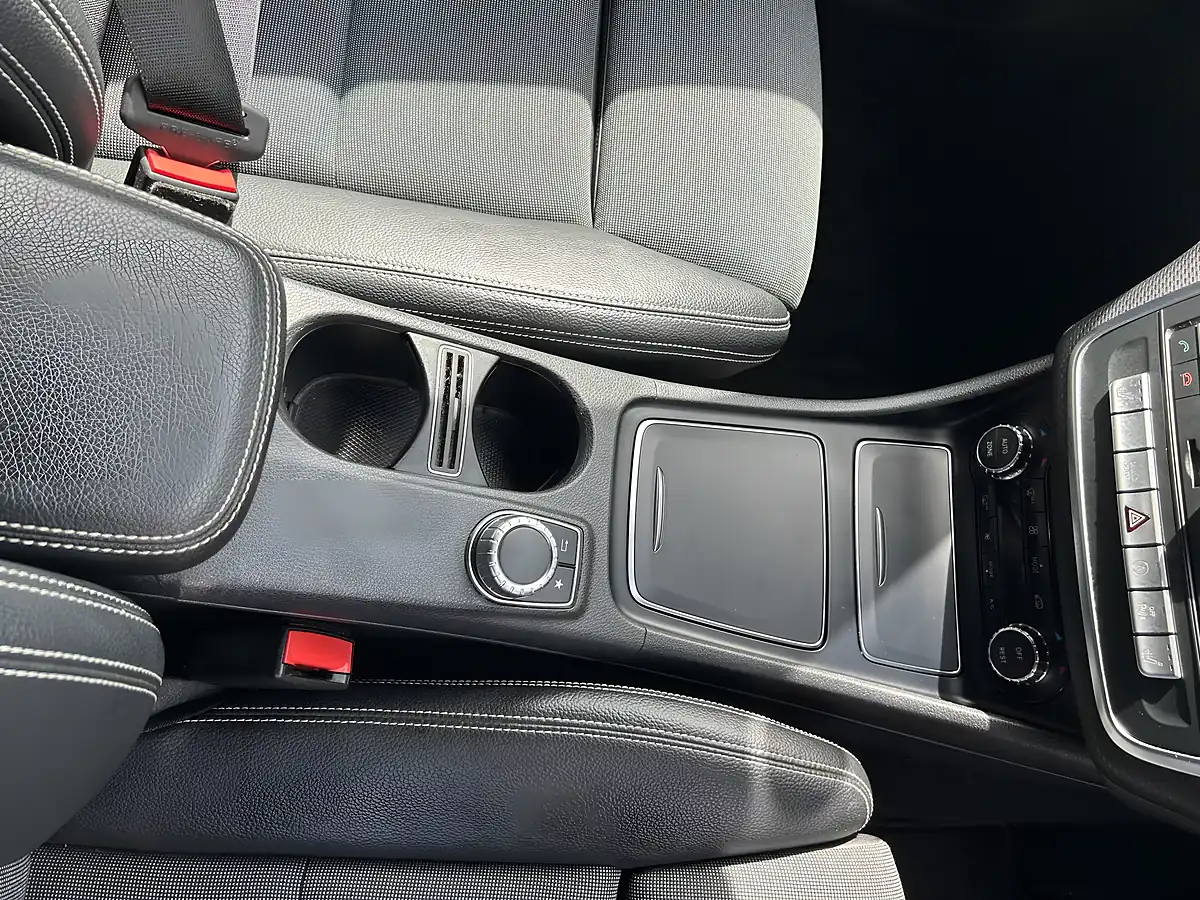 Used 2017 Mercedes-Benz a-Class Silver - Interior and Exterior details 13
