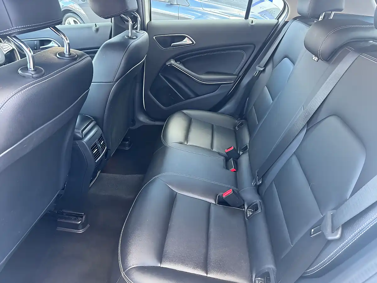 Used 2017 Mercedes-Benz a Class Sport Cirrus White - Interior and Exterior details 5
