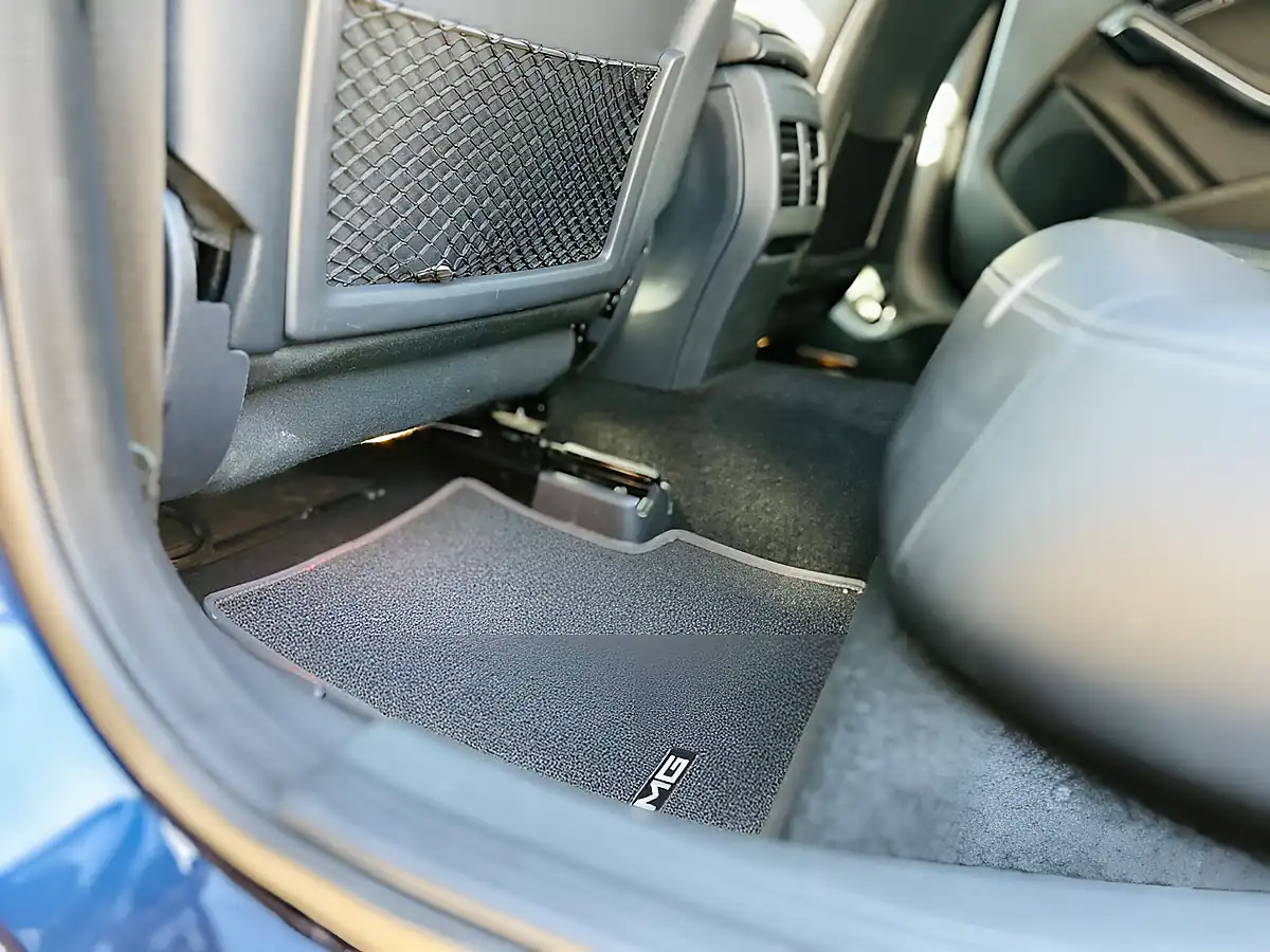 Used 2017 Mercedes-Benz a Class Sport Executive Blue - Interior and Exterior details 19