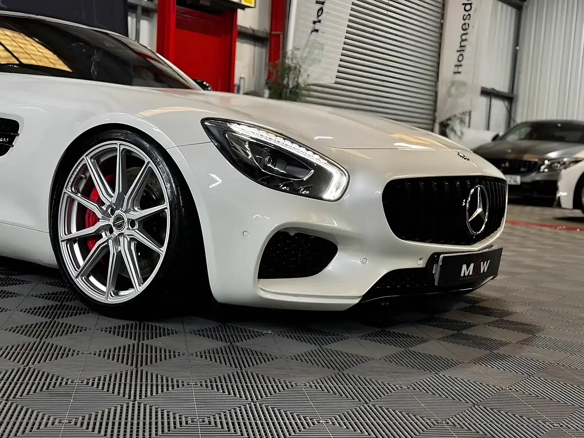 Used 2017 Mercedes-Benz AMG GT Gts Premium Pearl White - Interior and Exterior details 9