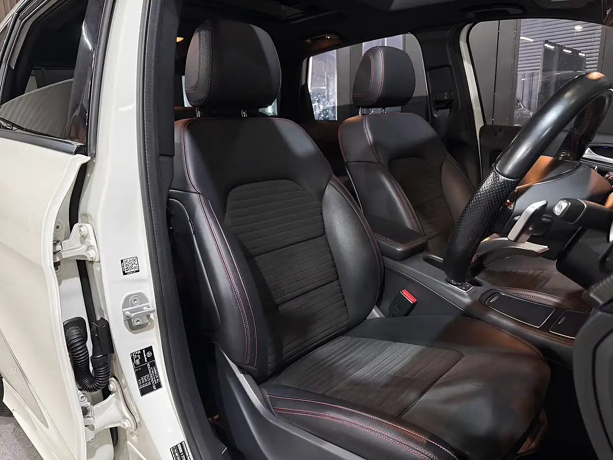 Used 2017 Mercedes-Benz B-Class AMG Line (premium Plus) Cirrus White - Interior and Exterior details 11