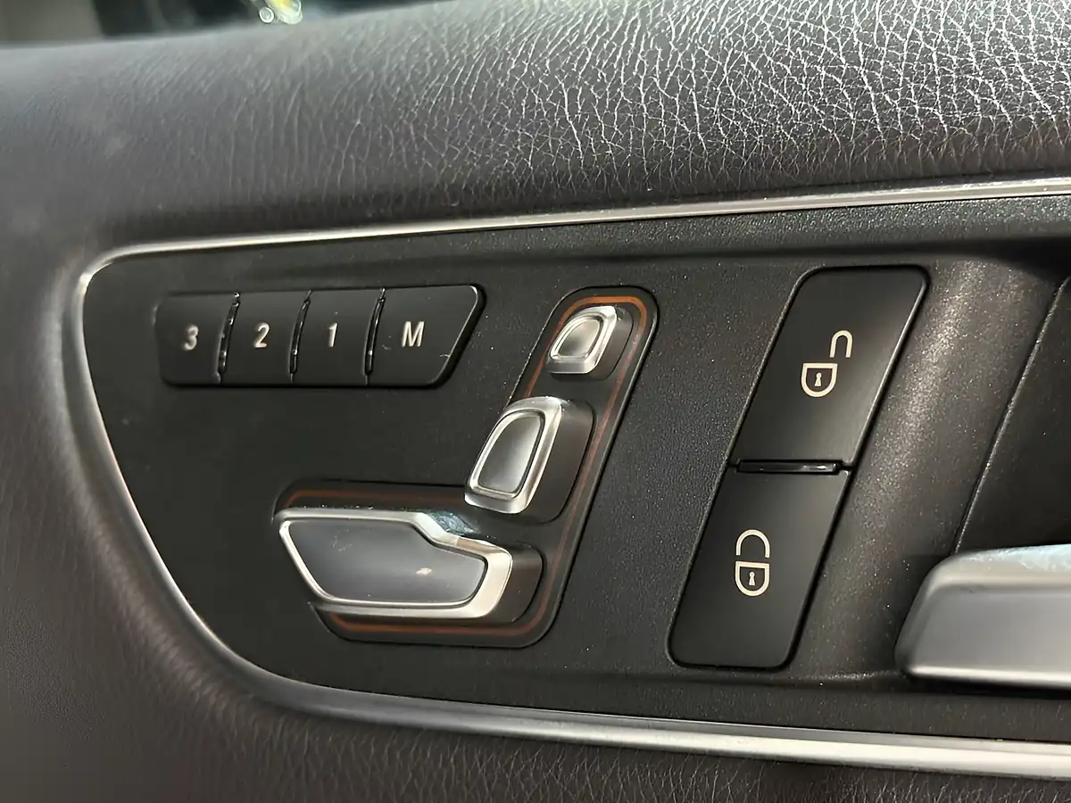 Used 2017 Mercedes-Benz B-Class AMG Line (premium Plus) Cirrus White - Interior and Exterior details 14