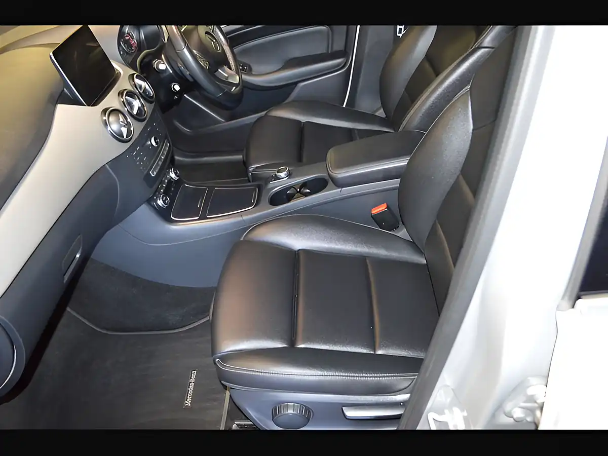 Used 2017 Mercedes-Benz B Class Sport (executive) Silver - Interior and Exterior details 13