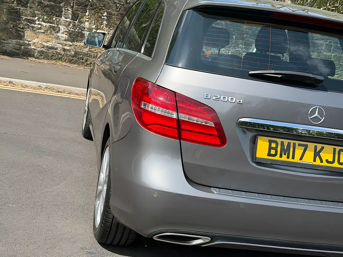 Used 2017 Mercedes-Benz B-Class Sport (premium) Grey - Interior and Exterior details 13