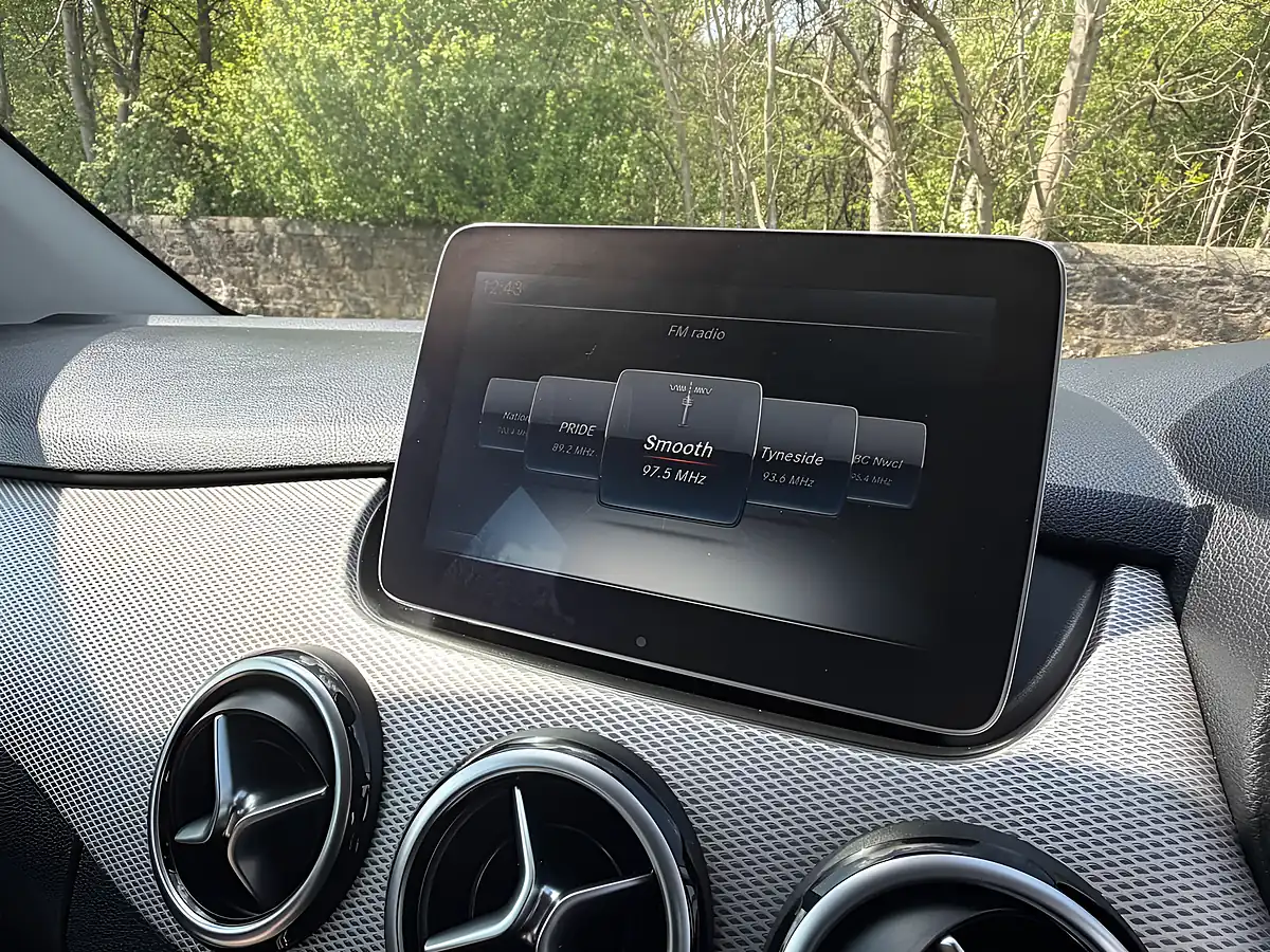 Used 2017 Mercedes-Benz B-Class Sport (premium) Grey - Interior and Exterior details 20