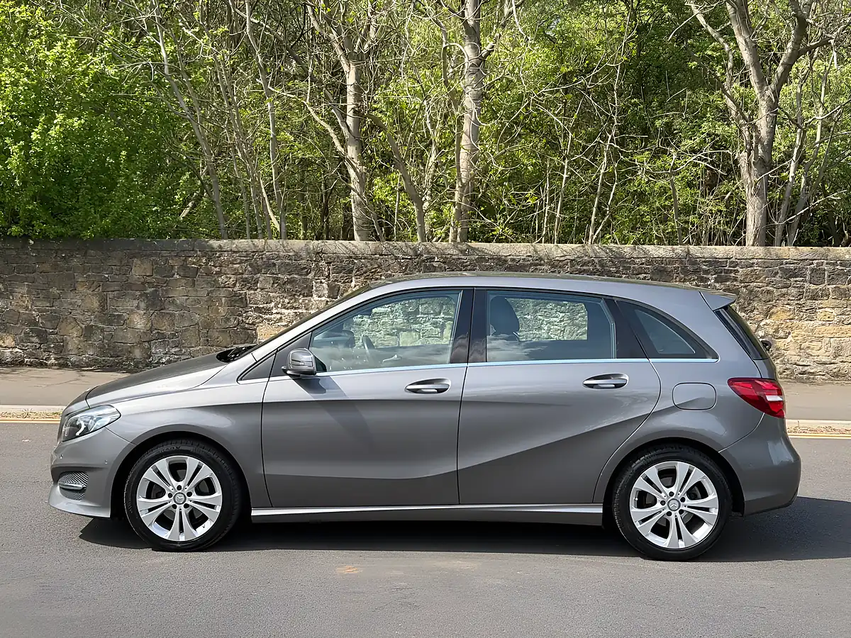 Used 2017 Mercedes-Benz B-Class Sport (premium) Grey - Interior and Exterior details 7