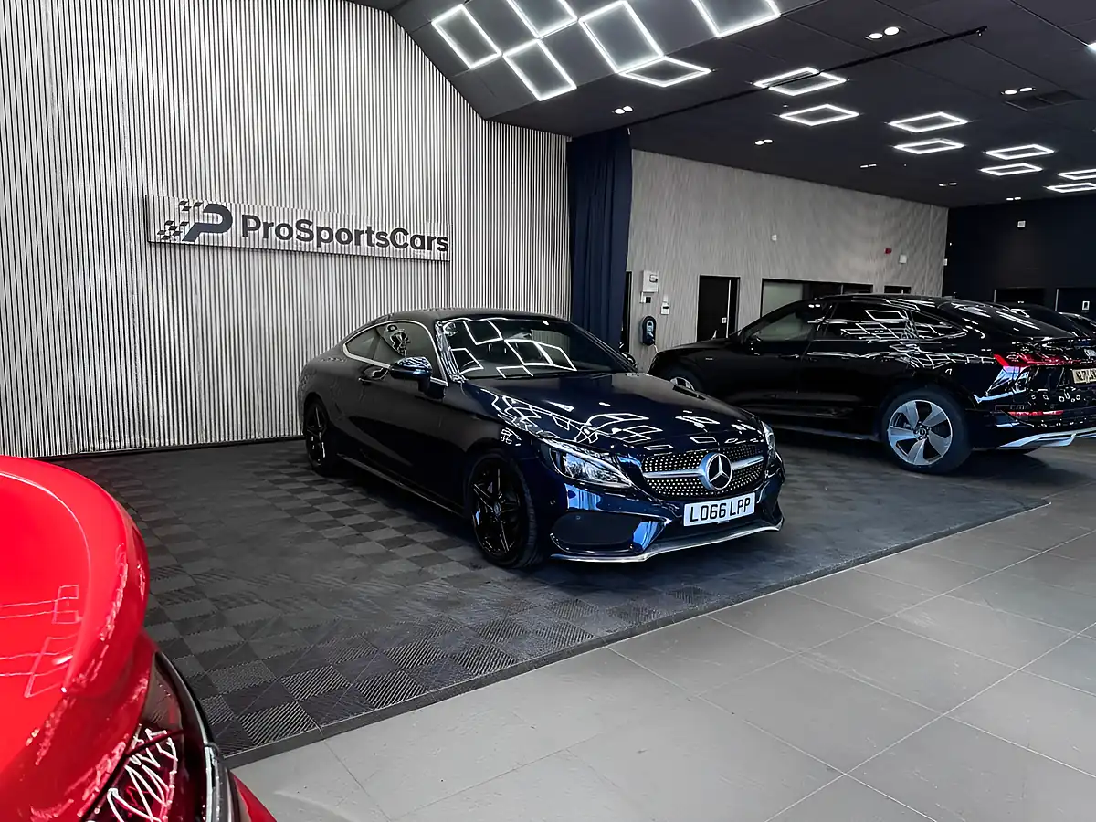 Used 2017 Mercedes-Benz C Class AMG Line Blue - Interior and Exterior details 6