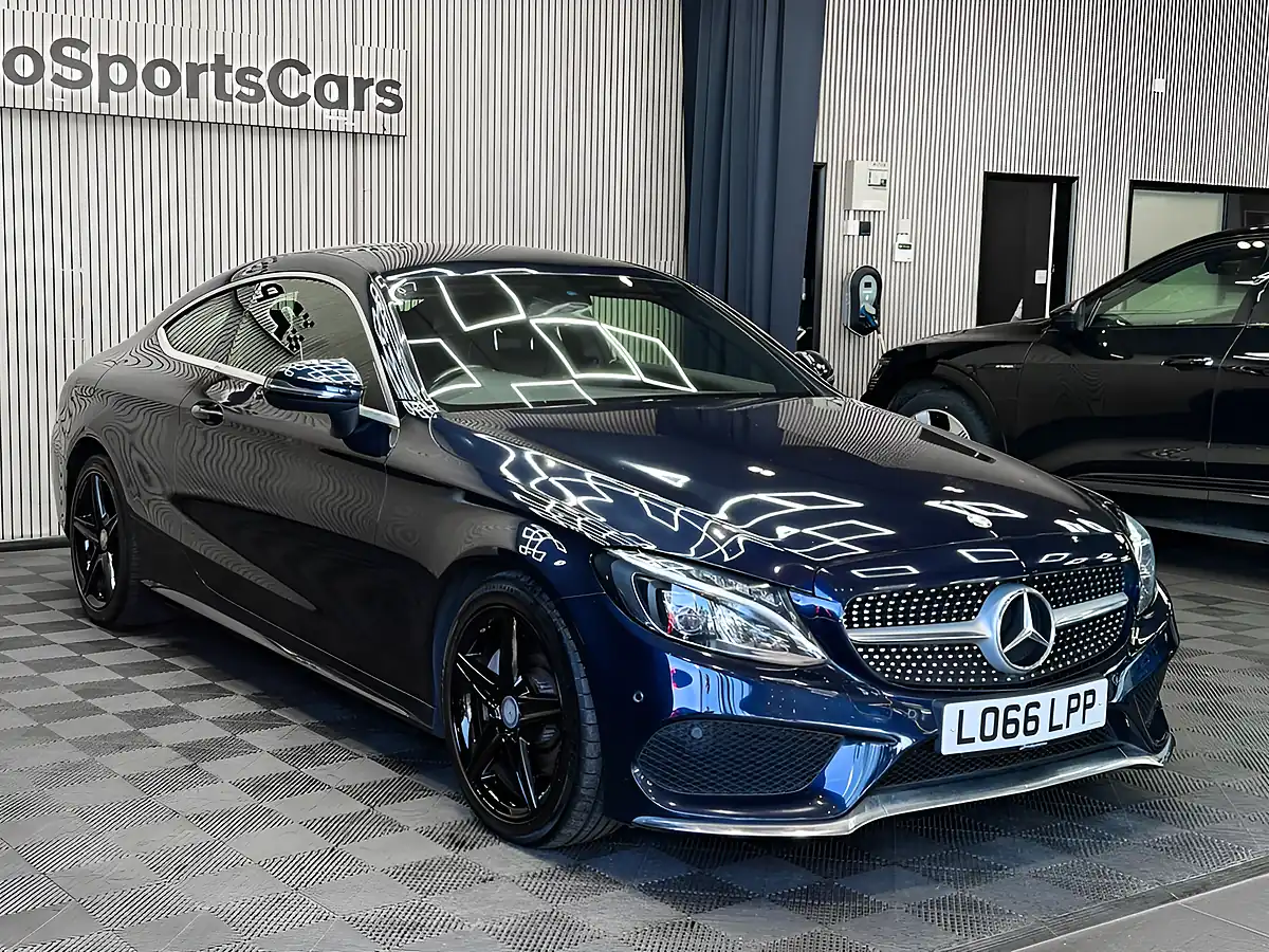 Used 2017 Mercedes-Benz C Class AMG Line Blue - Interior and Exterior details 7