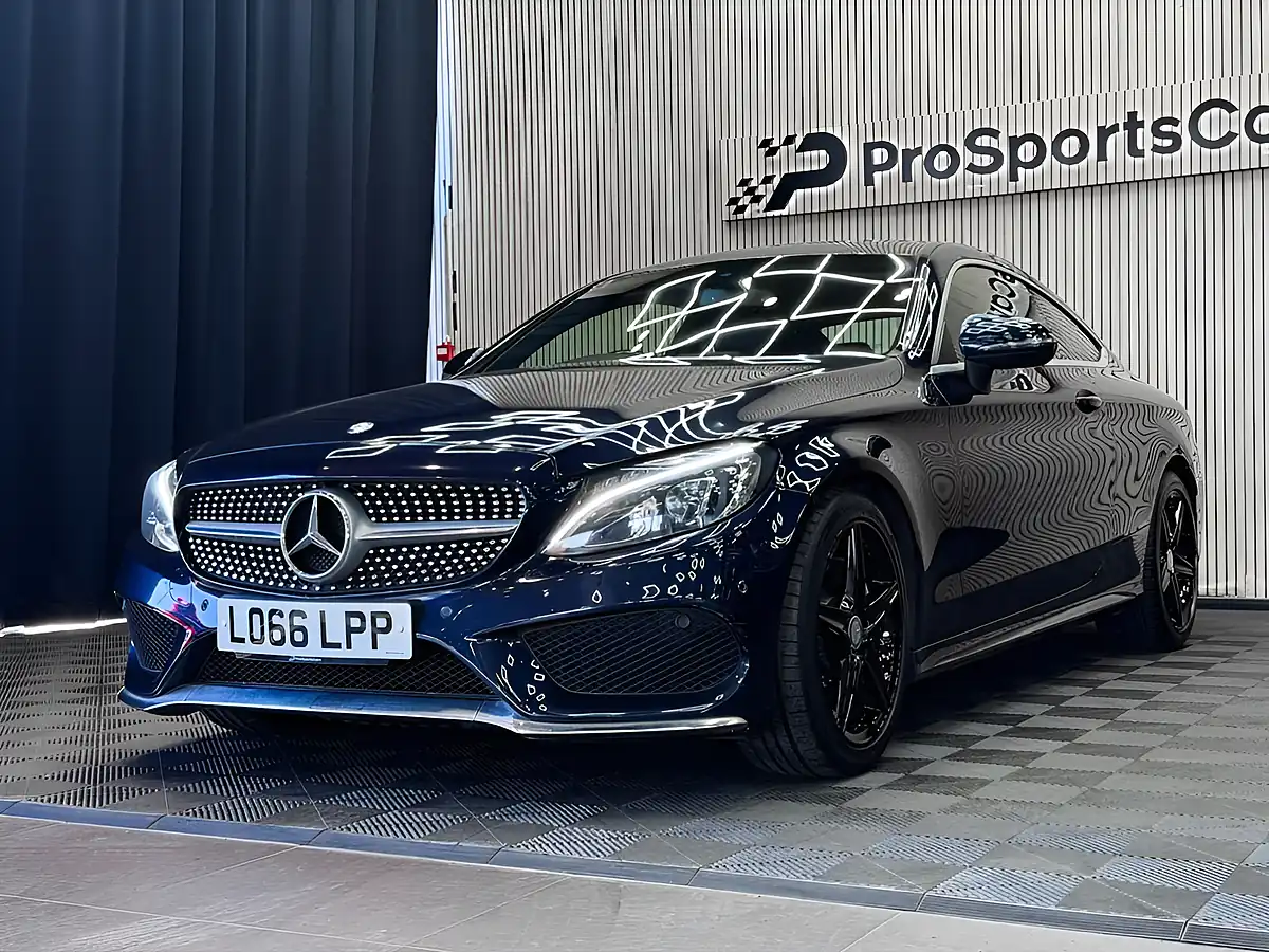 Used 2017 Mercedes-Benz C Class AMG Line Blue - Interior and Exterior details 8