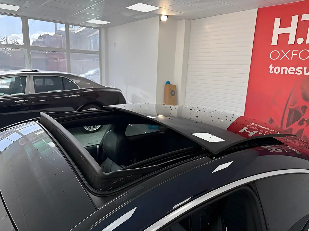 Used 2017 Mercedes-Benz C Class AMG Line (premium) Blue - Interior and Exterior details 12