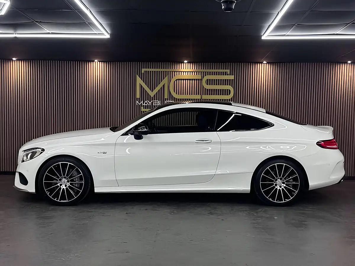 Used 2017 Mercedes-Benz C-Class AMG Premium+ White - Interior and Exterior details 8