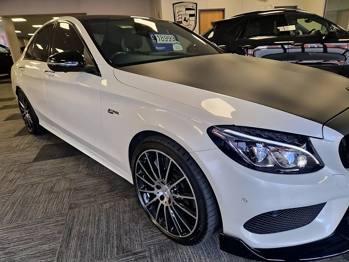 Used 2017 Mercedes-Benz C-Class Premium Plus Diamond White - Interior and Exterior details 11