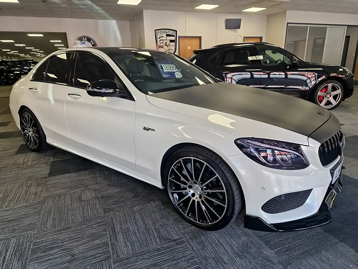 Used 2017 Mercedes-Benz C-Class Premium Plus Diamond White - Interior and Exterior details 2