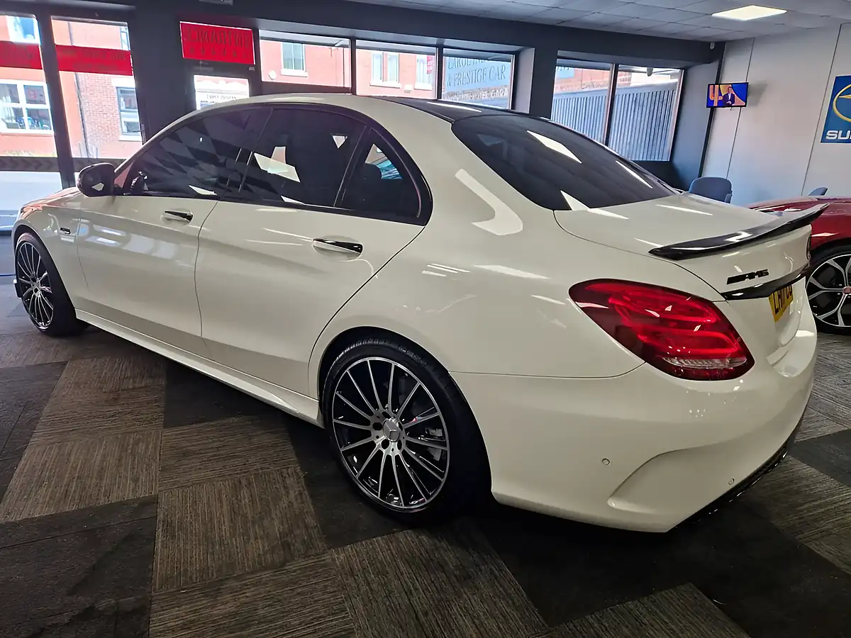Used 2017 Mercedes-Benz C-Class Premium Plus Diamond White - Interior and Exterior details 4