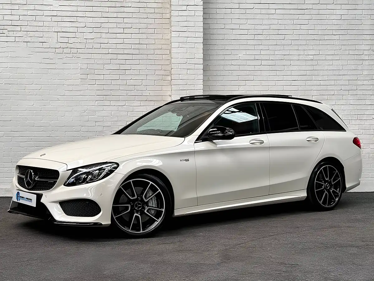 Used 2017 Mercedes-Benz C Class Premium Plus Diamond White - Front View
