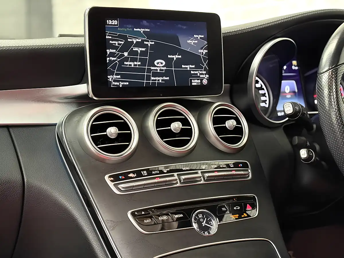 Used 2017 Mercedes-Benz C Class Premium Plus Diamond White - Interior and Exterior details 11