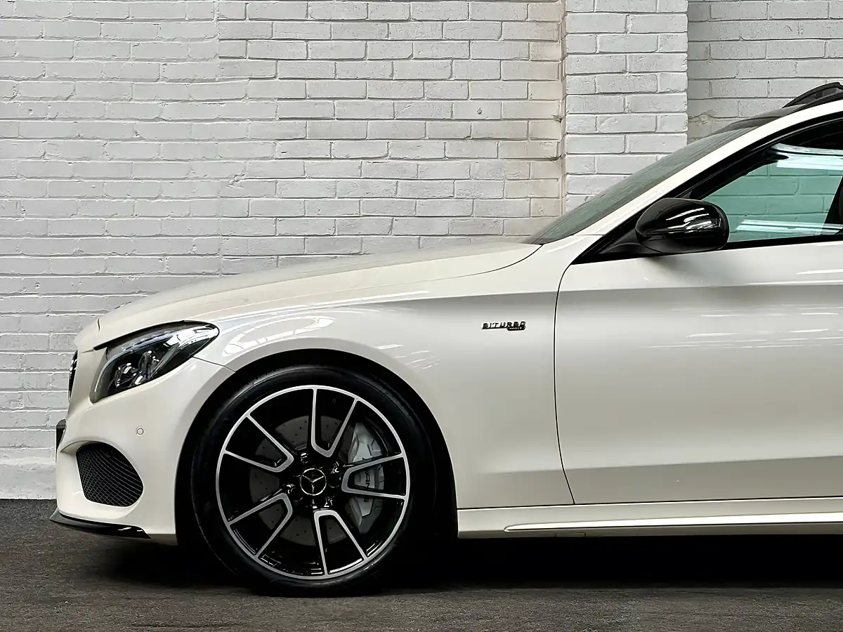 Used 2017 Mercedes-Benz C Class Premium Plus Diamond White - Interior and Exterior details 16