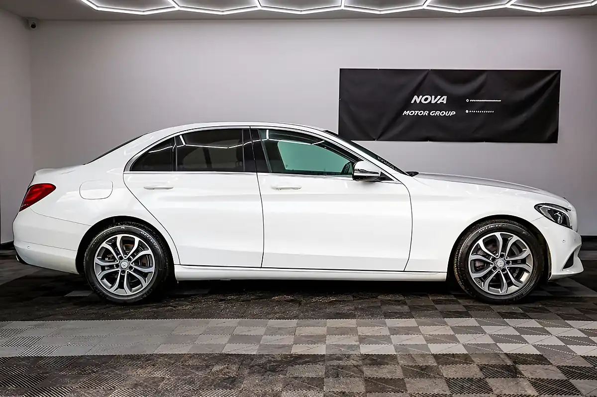 Used 2017 Mercedes-Benz C-Class Sport Polar White - Interior and Exterior details 5
