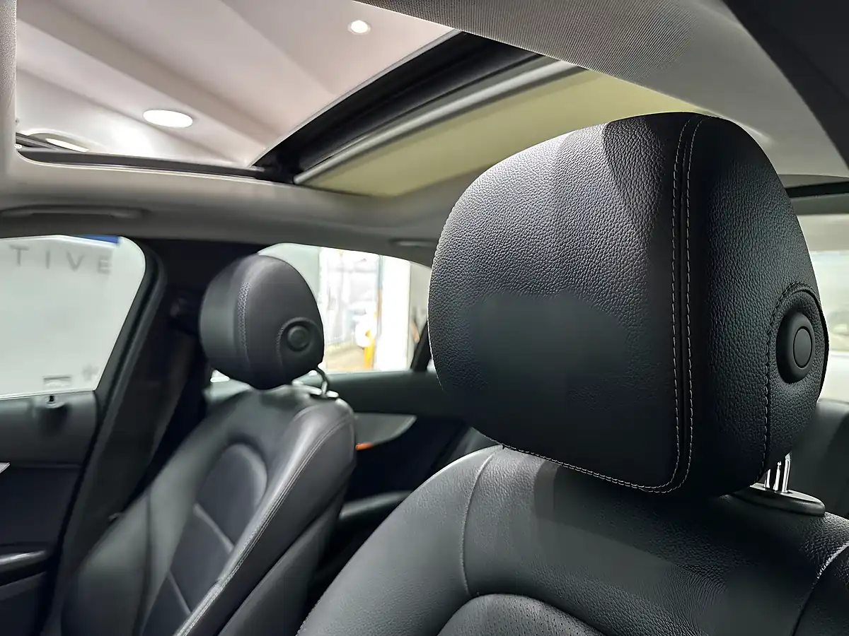 Used 2017 Mercedes-Benz C Class Sport (premium) Blue - Interior and Exterior details 17