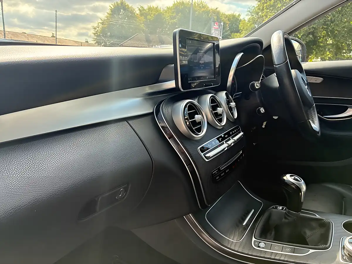 Used 2017 Mercedes-Benz C Class Sport Silver - Interior and Exterior details 18
