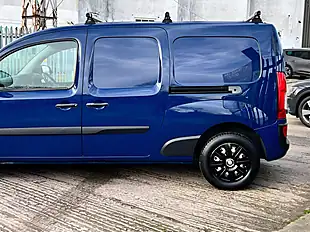 Used 2017 Mercedes-Benz Citan L3 Blue - Interior and Exterior details 16