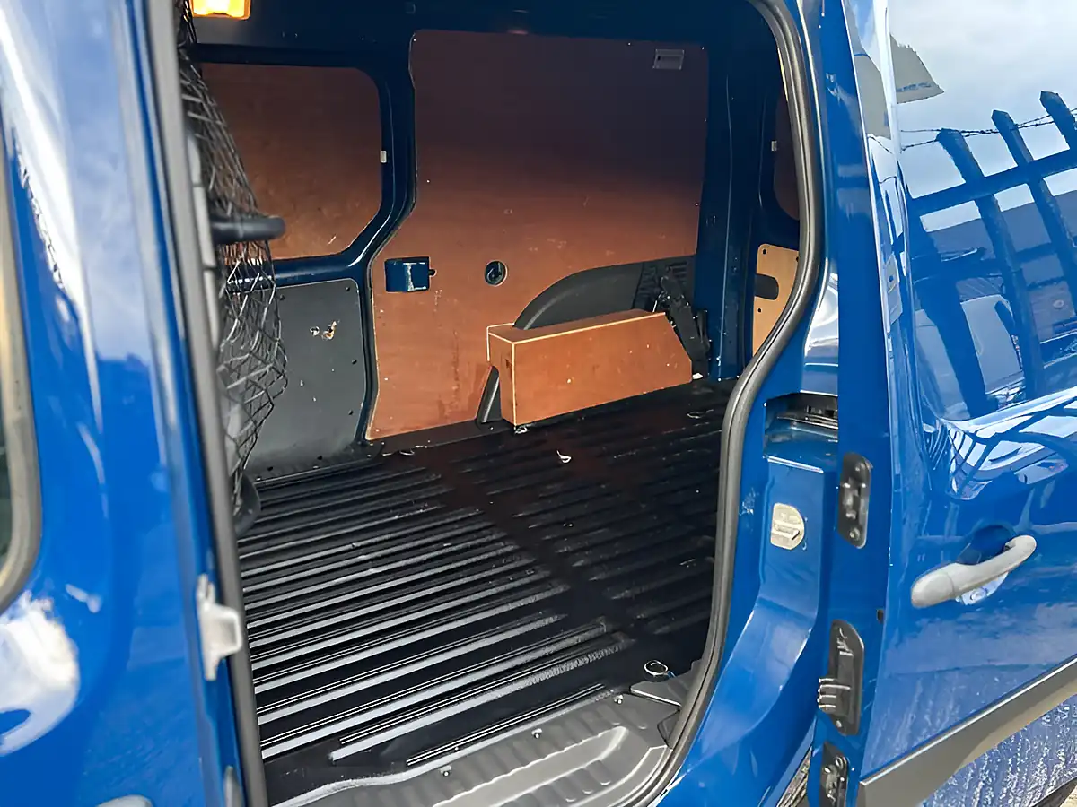 Used 2017 Mercedes-Benz Citan L3 Blue - Interior and Exterior details 18