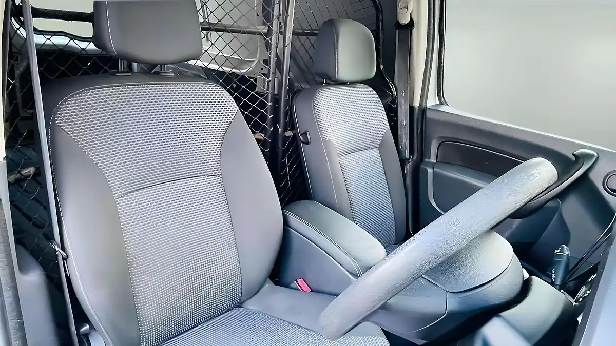 Used 2017 Mercedes-Benz Citan L3 Silver - Interior and Exterior details 6