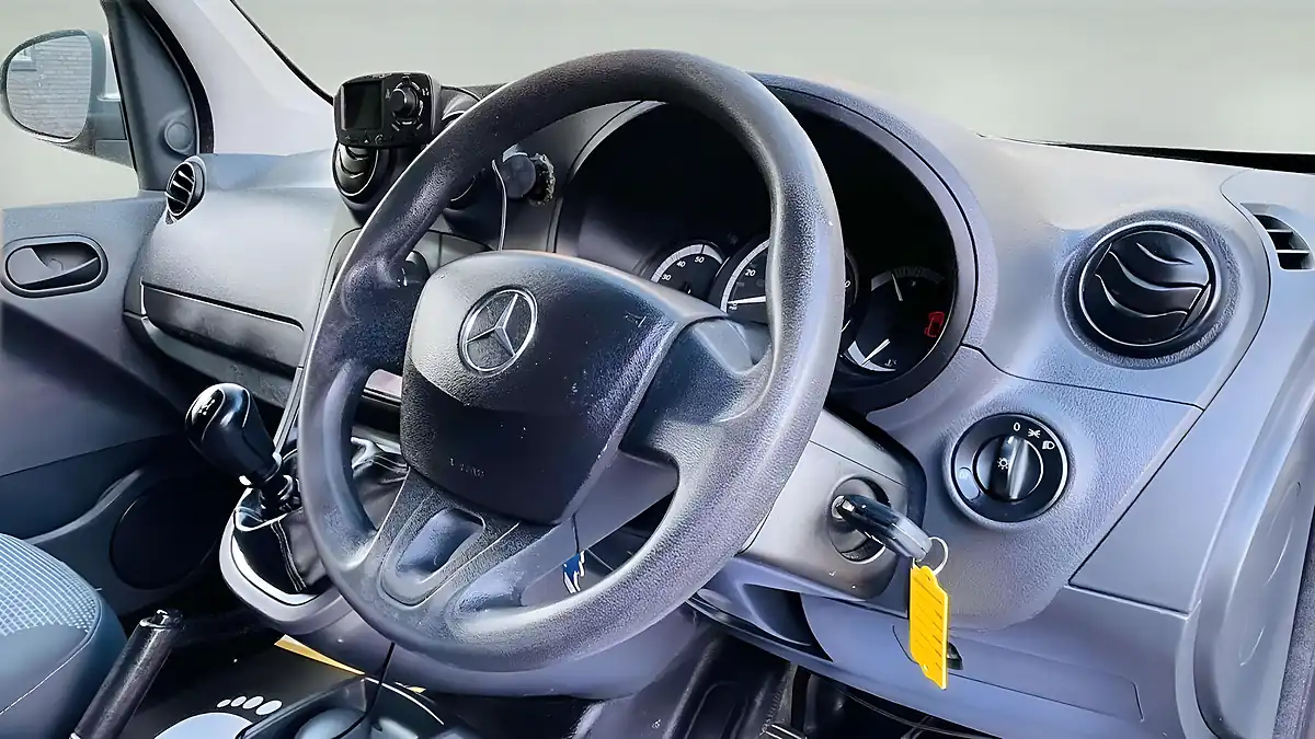Used 2017 Mercedes-Benz Citan L3 Silver - Interior and Exterior details 7